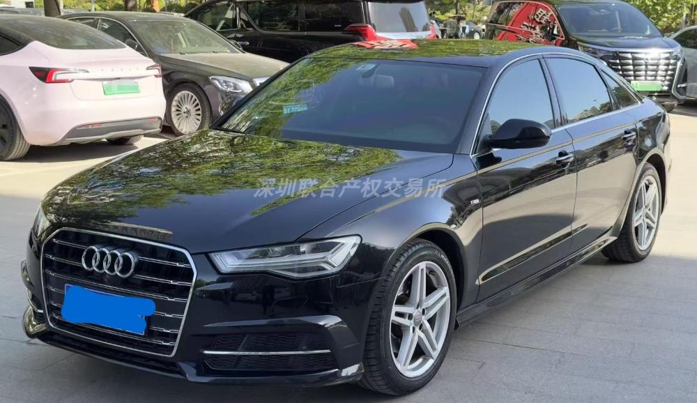 标的5：奥迪牌FV7251FBCBG小型轿车