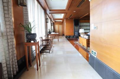广东中石油昆仑液化气有限公司综合楼四层一个房间及五楼整层出租